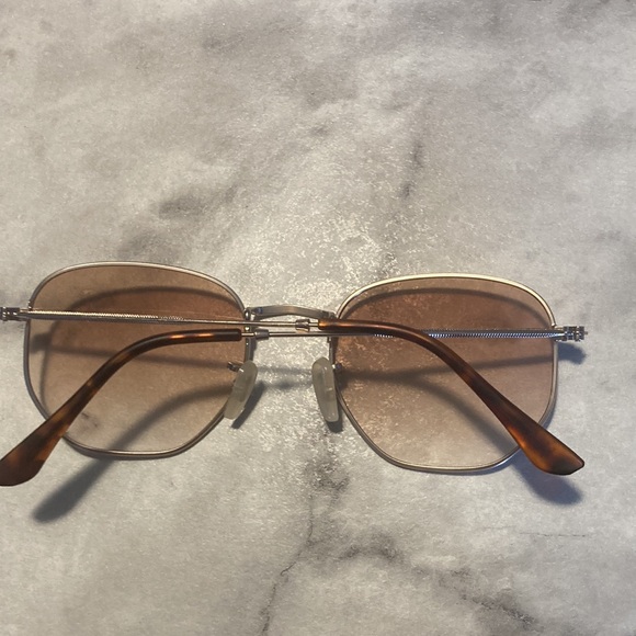 I-SEA - Picture 10 of 13